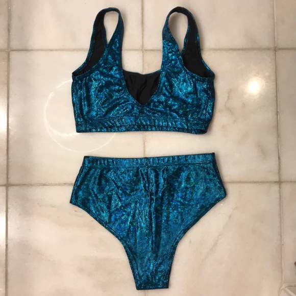 Rave Set! Bralette Bra + Bottoms Booty Short - Picture 3 of 5